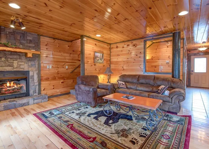 Standing Bear Lodge Gatlinburg