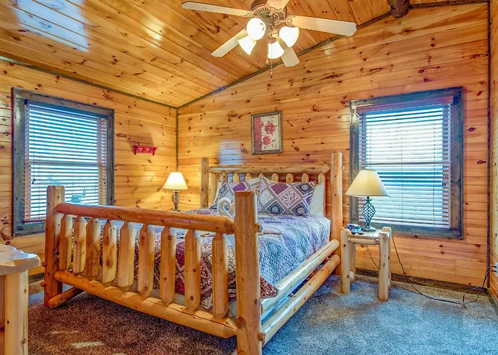 Standing Bear Lodge Gatlinburg