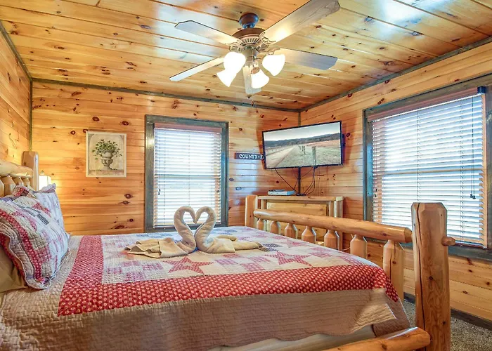 Standing Bear Lodge Gatlinburg